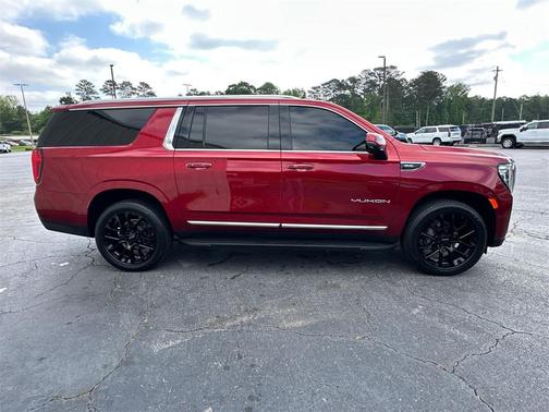 2022 GMC Yukon XL SLT