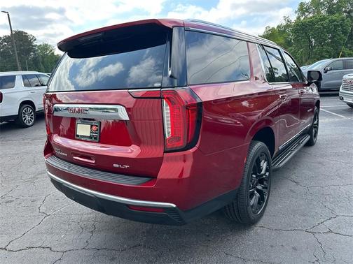 2022 GMC Yukon XL SLT