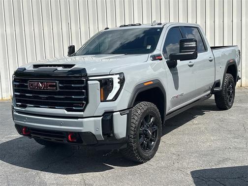 2025 GMC Sierra 2500 AT4