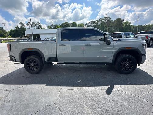 2025 GMC Sierra 2500 AT4