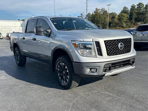 2019 Nissan Titan PRO-4X