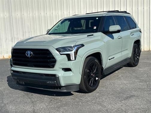 2024 Toyota Sequoia SR5