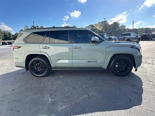 2024 Toyota Sequoia SR5