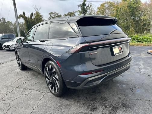 2024 Lincoln Nautilus Reserve