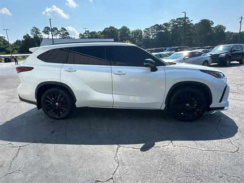2024 Toyota Highlander XSE