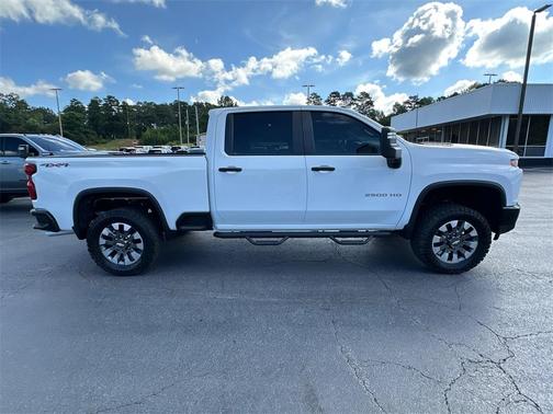2023 Chevrolet Silverado 2500 Custom