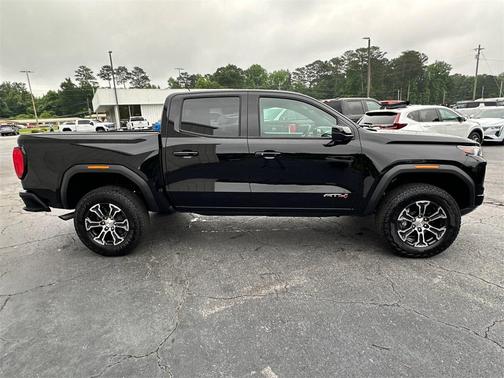 2024 GMC Canyon AT4