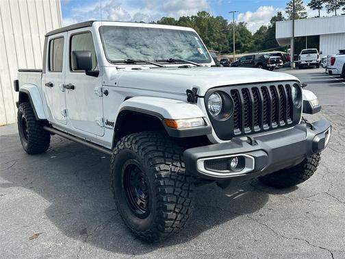 2022 Jeep Gladiator Sport