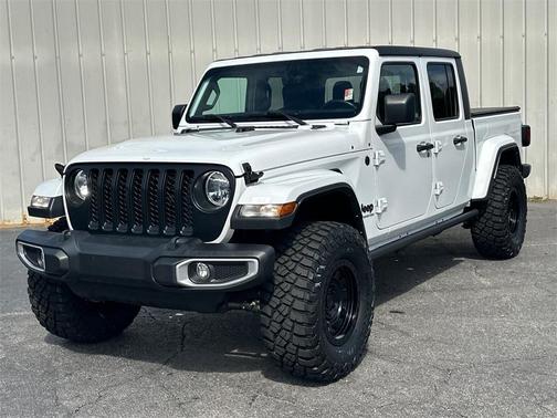 2022 Jeep Gladiator Sport