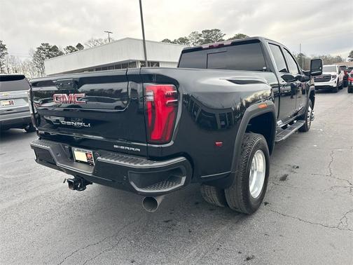 2025 GMC Sierra 3500 Denali