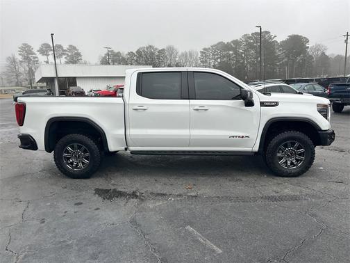 2025 GMC Sierra 1500 AT4X