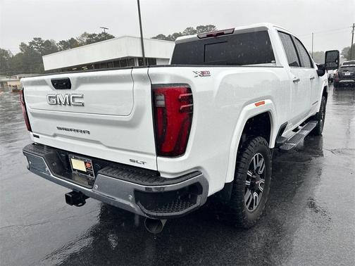 2024 GMC Sierra 2500 SLT