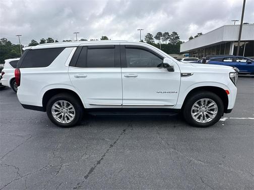 2024 GMC Yukon SLT
