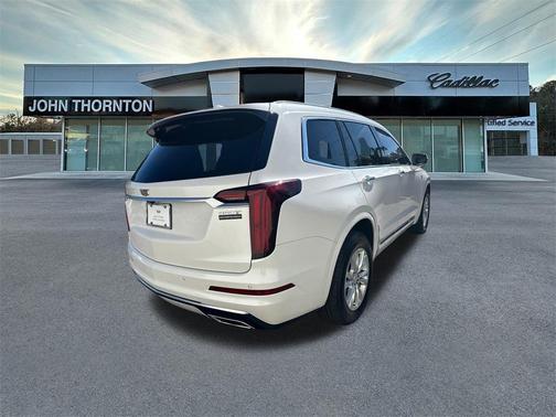2023 Cadillac XT6 Luxury FWD