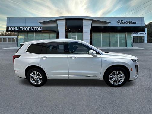 2023 Cadillac XT6 Luxury FWD