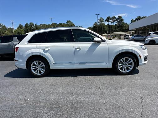2019 Audi Q7 55 Premium Plus