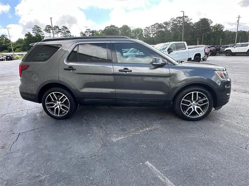 2018 Ford Explorer sport
