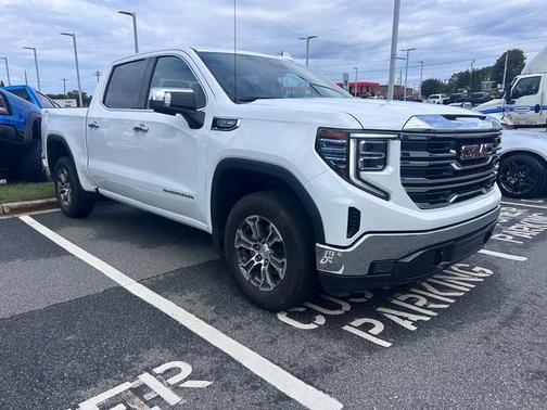 2024 GMC Sierra 1500 SLT