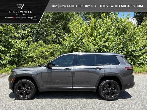 Metallic 2023 Jeep Grand Cherokee L Laredo