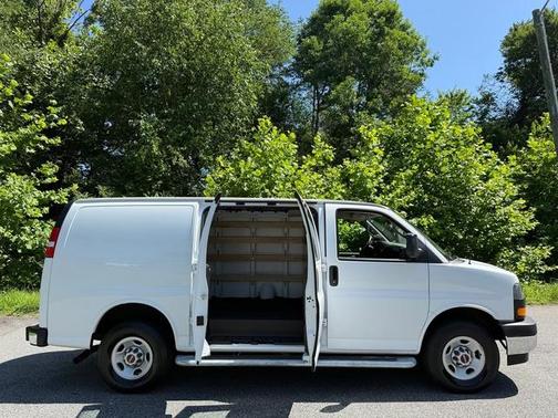 2024 GMC Savana 2500 Work Van