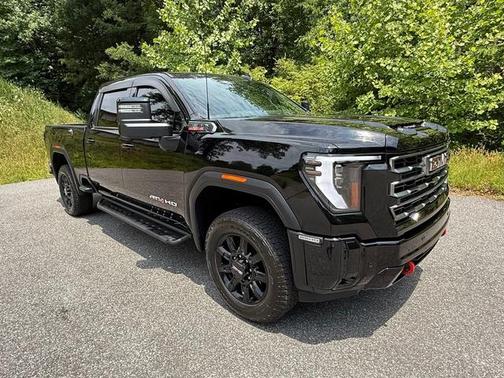 Onyx Black 2025 GMC Sierra 2500 AT4