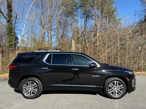 2023 Chevrolet Traverse High Country