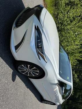2019 Lexus ES 300h
