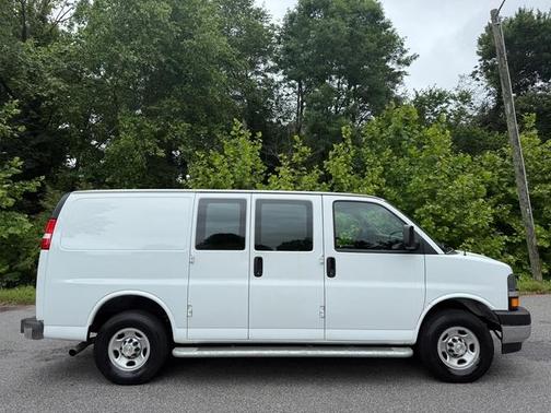 2024 Chevrolet Express 2500 Work Van