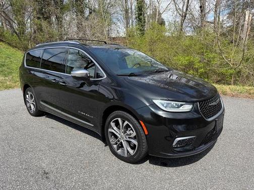 2022 Chrysler Pacifica Pinnacle