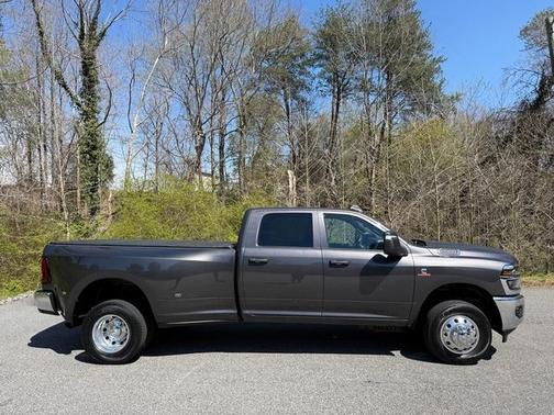 Granite Crystal Clearcoat Metallic 2025 RAM 3500 Tradesman