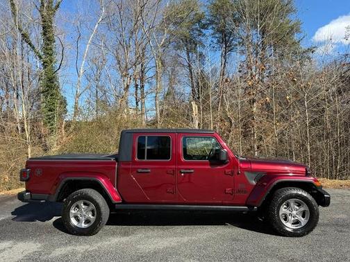 2021 Jeep Gladiator Sport