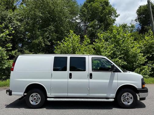 2024 GMC Savana 2500 Work Van
