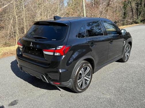 2024 Mitsubishi Outlander Sport SE