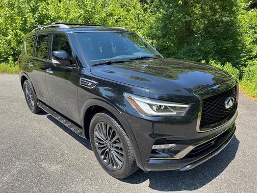 Mineral Black 2024 INFINITI QX80 SENSORY