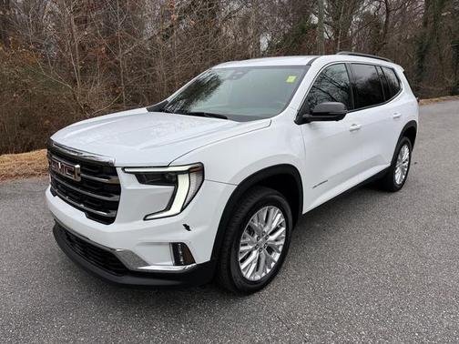 2024 GMC Acadia Elevation