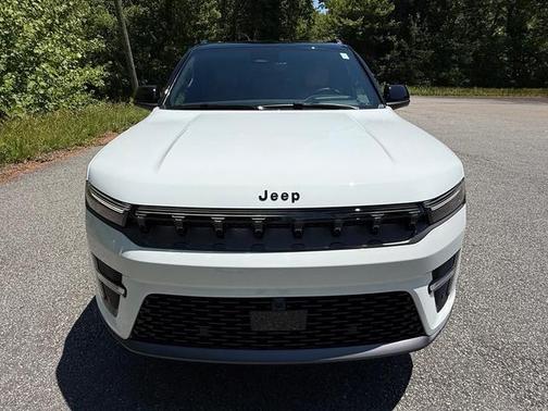 Bright White Clearcoat 2026 Jeep Grand Wagoneer Summit