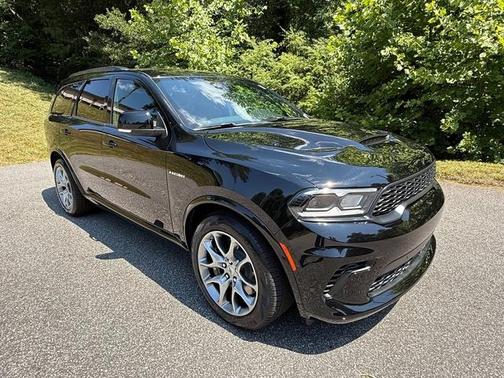 Black Clearcoat 2026 Dodge Durango GT HEMI V8