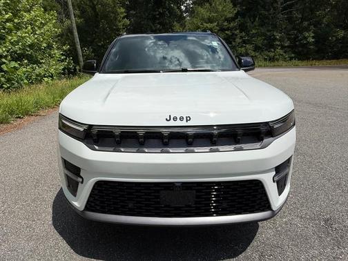 Bright White Clearcoat 2026 Jeep Grand Wagoneer