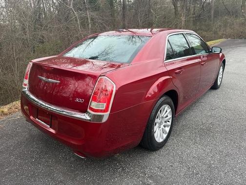 2014 Chrysler 300 Base