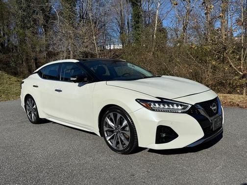 2023 Nissan Maxima Platinum