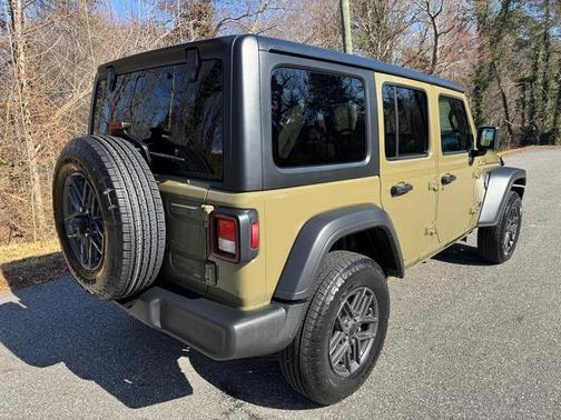 2025 Jeep Wrangler Sport