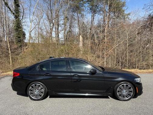 2019 BMW 530 i