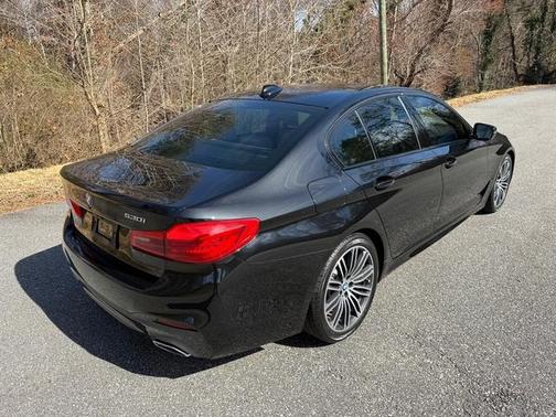 2019 BMW 530 i