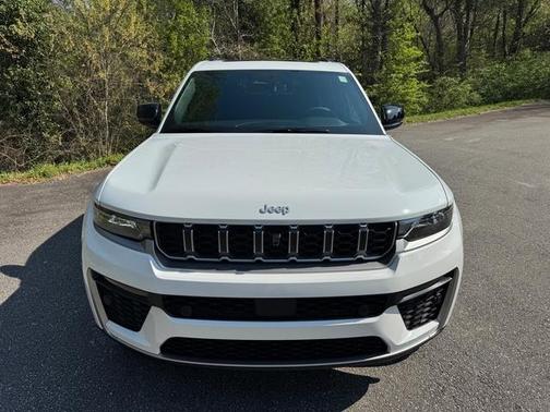 Bright White Clearcoat 2026 Jeep Grand Cherokee L Limited