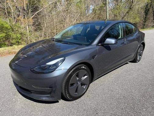 2023 Tesla Model 3 Base