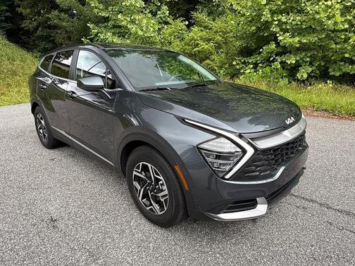 Gravity Gray 2024 Kia Sportage LX