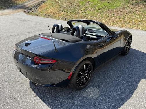2025 Mazda MX-5 Miata Grand Touring