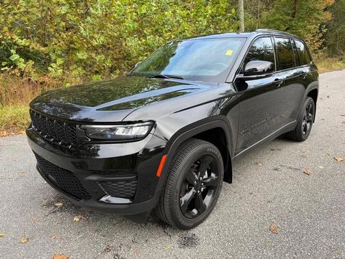 2024 Jeep Grand Cherokee Laredo