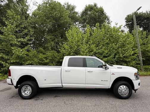 Bright White Clearcoat 2026 RAM 3500 Laramie