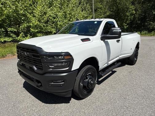 Bright White Clearcoat 2026 RAM 3500 Tradesman